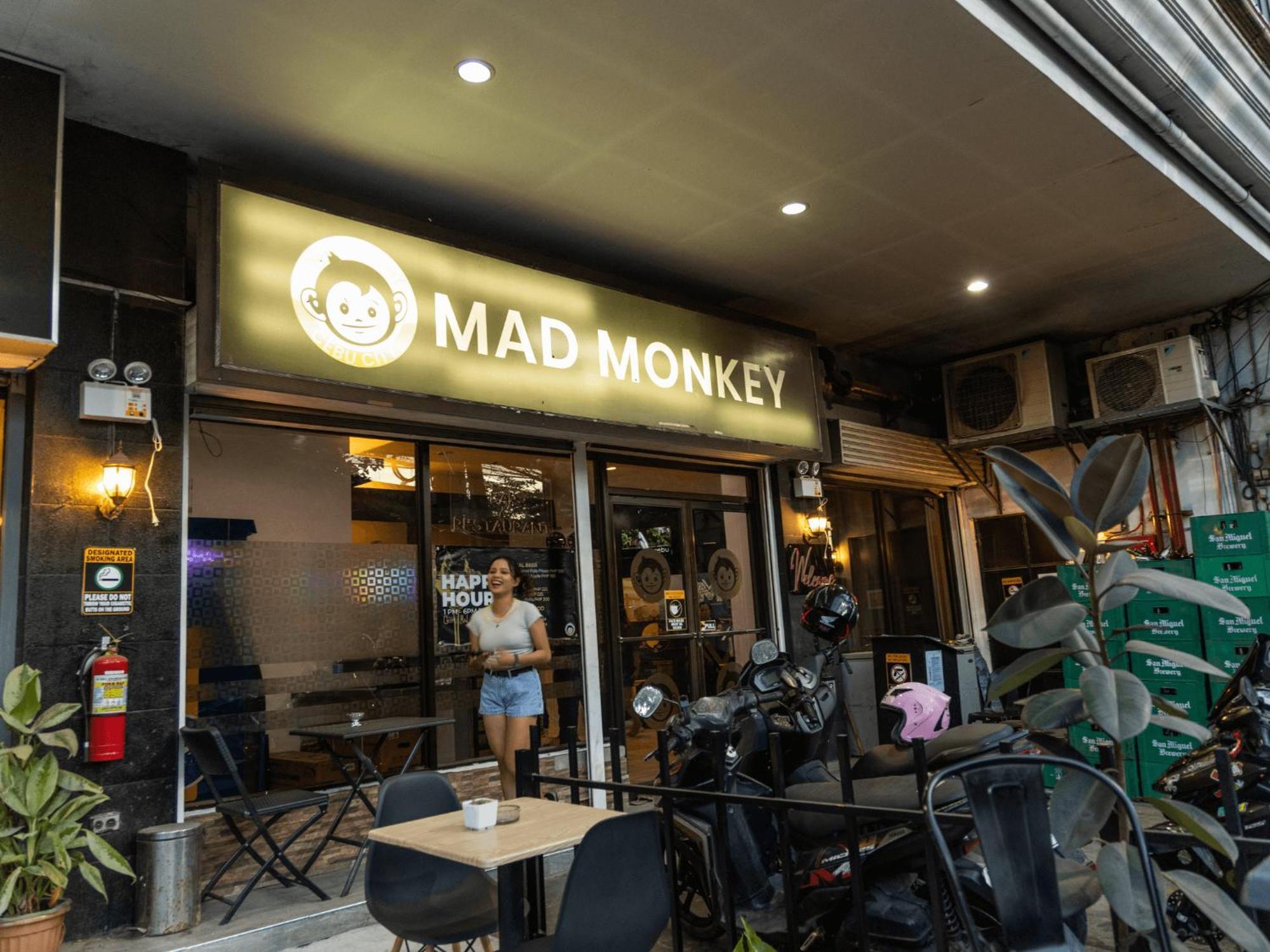 Mad Monkey Cebu City (Adults Only) Exteriör bild